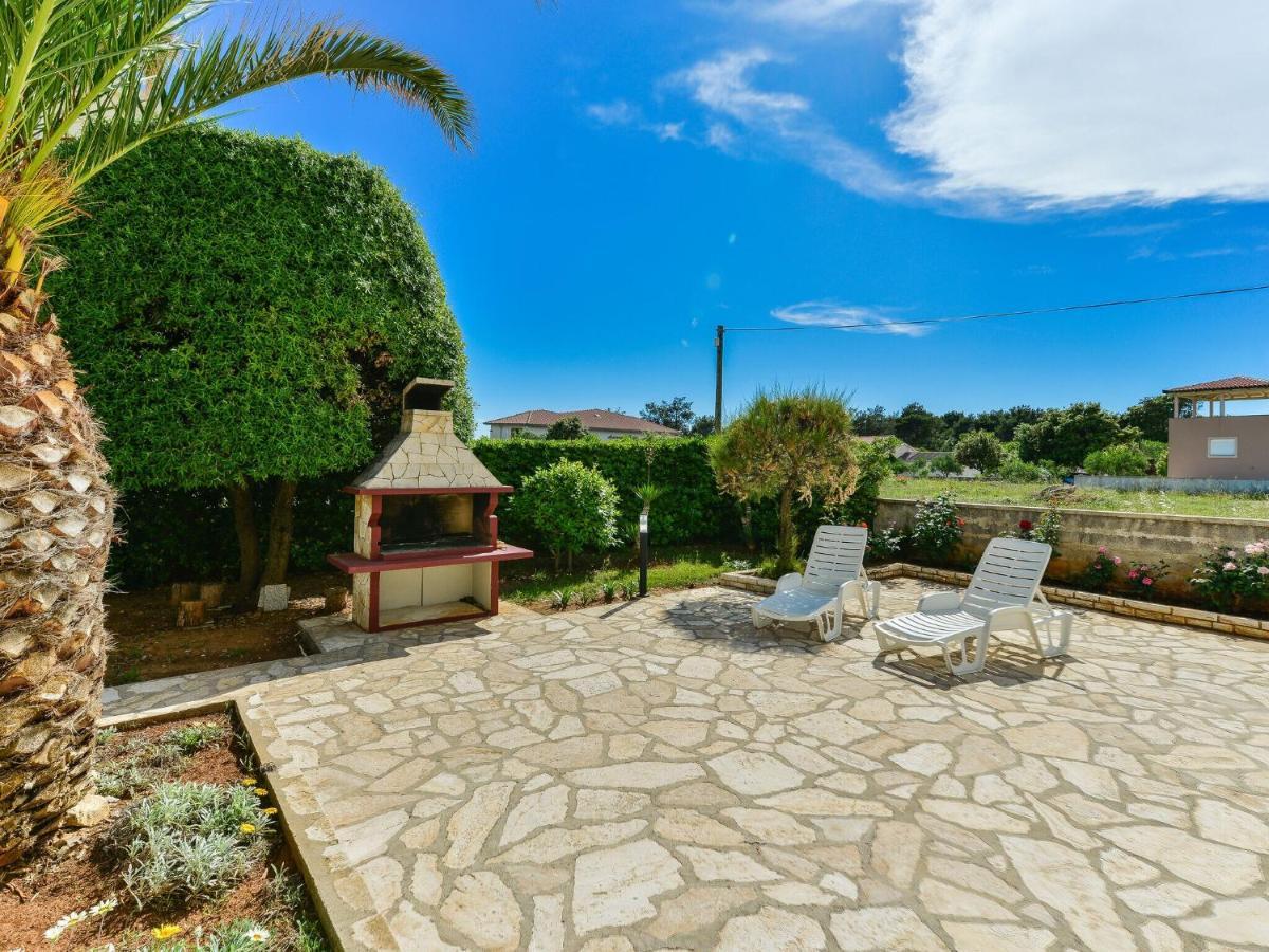 Apartments In House Liveric, In Vir At The Beach Exterior foto